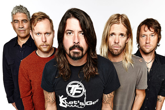 Dave Grohl (Foo Fighters) a raspuns videoclipului Rockin1000